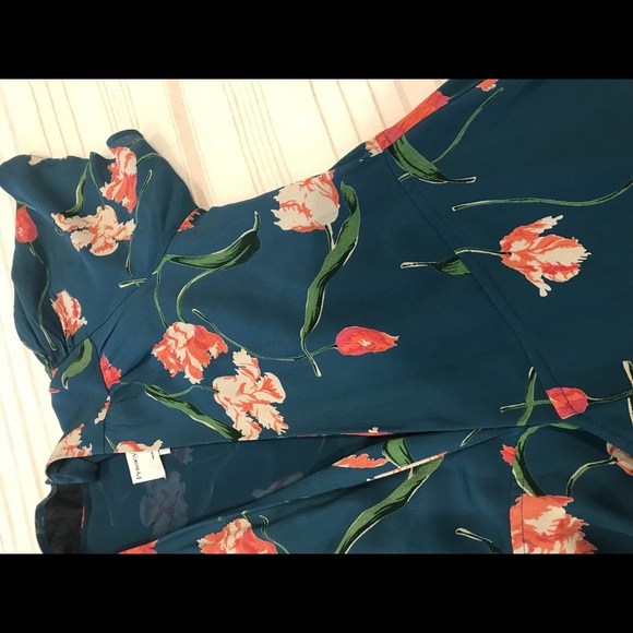 Privacy please floral wrap dress - Picture 2 of 3